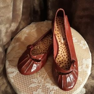 Patent burgundy American Eagle flats